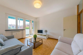 ALTIDO Apt Suitable for Families up to 8, with Parking